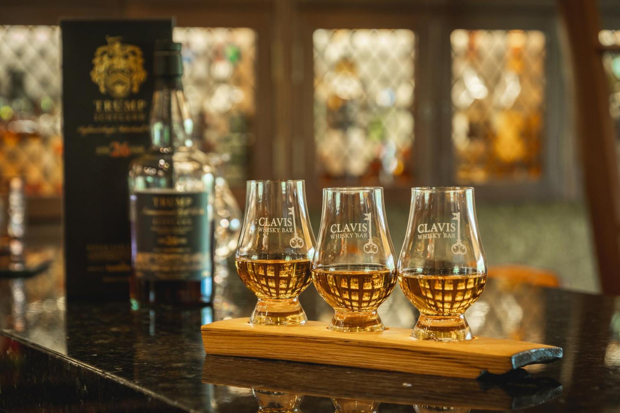 Trump Macleod House & Lodge, Scotland Balmedie Bagian luar foto