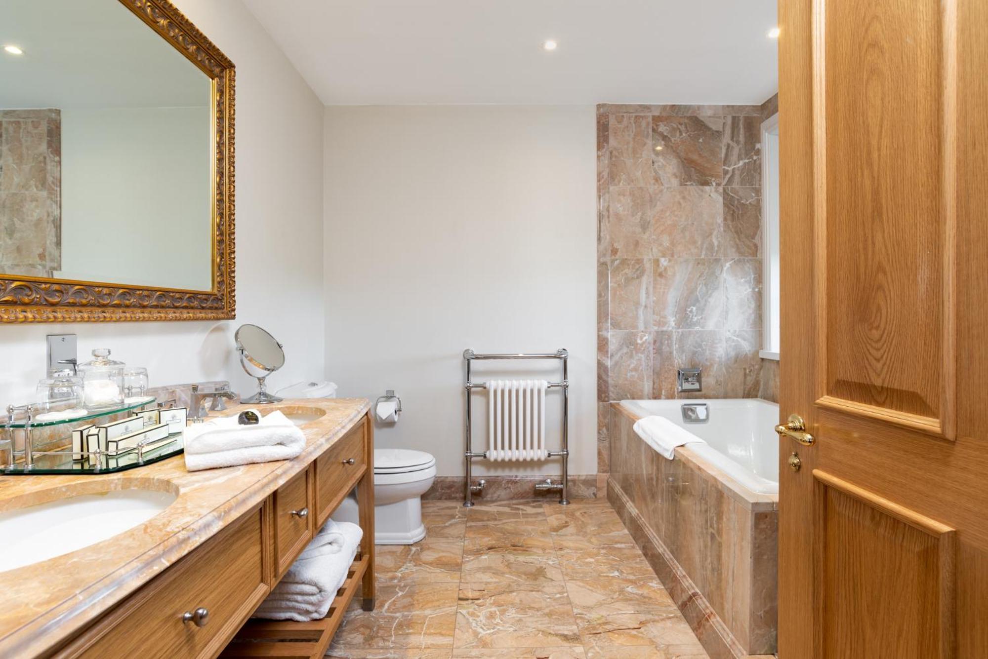 Trump Macleod House & Lodge, Scotland Balmedie Bagian luar foto