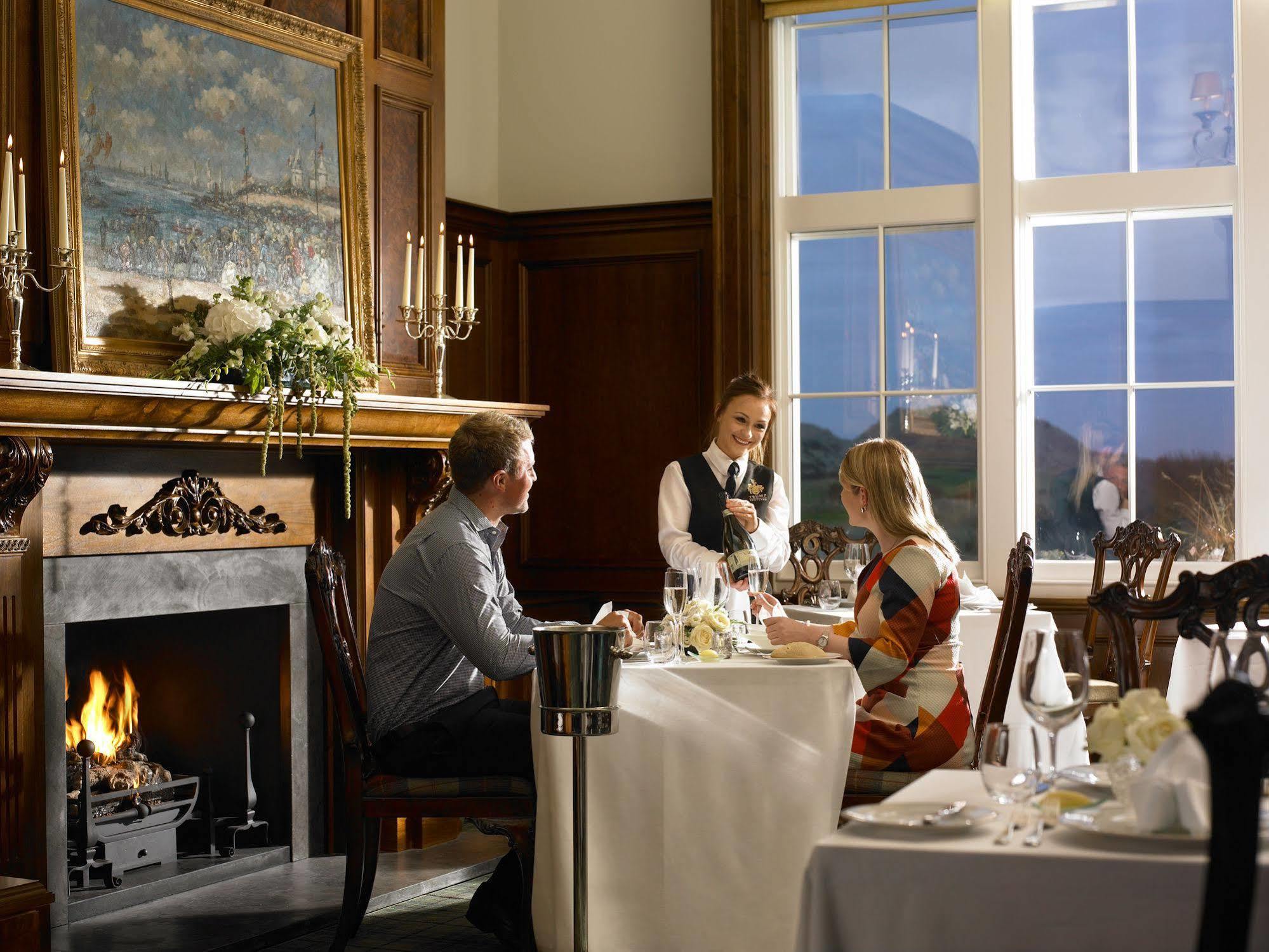Trump Macleod House & Lodge, Scotland Balmedie Bagian luar foto